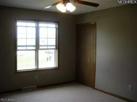 502 Bayberry Dr, Elyria, OH 44035 photo 15