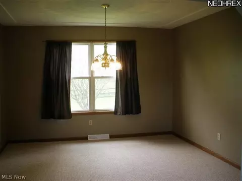 502 Bayberry Dr, Elyria, OH 44035 photo 5