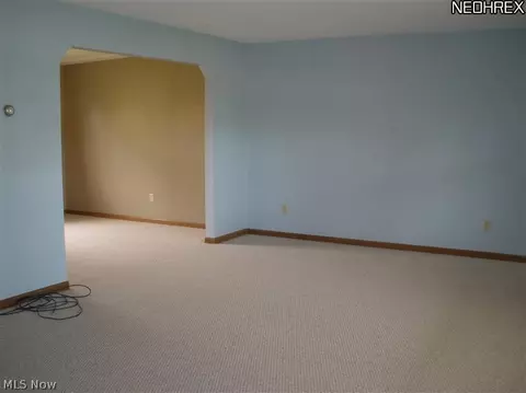 502 Bayberry Dr, Elyria, OH 44035 photo 3