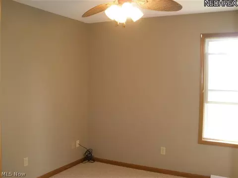 502 Bayberry Dr, Elyria, OH 44035 photo 14
