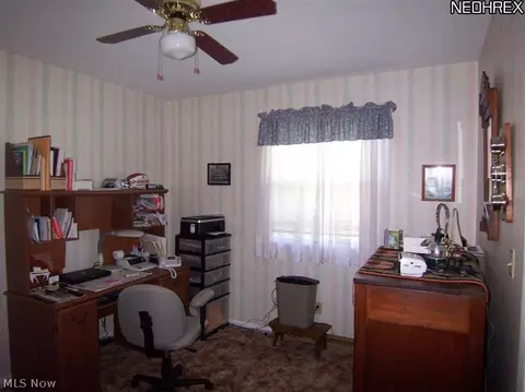 421 Crestview Dr, Ashtabula, OH 44004 photo 9