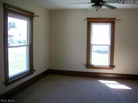 720 Race St, Dover, OH 44622 photo 2