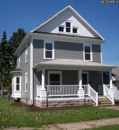 720 Race St, Dover, OH 44622 photo 1