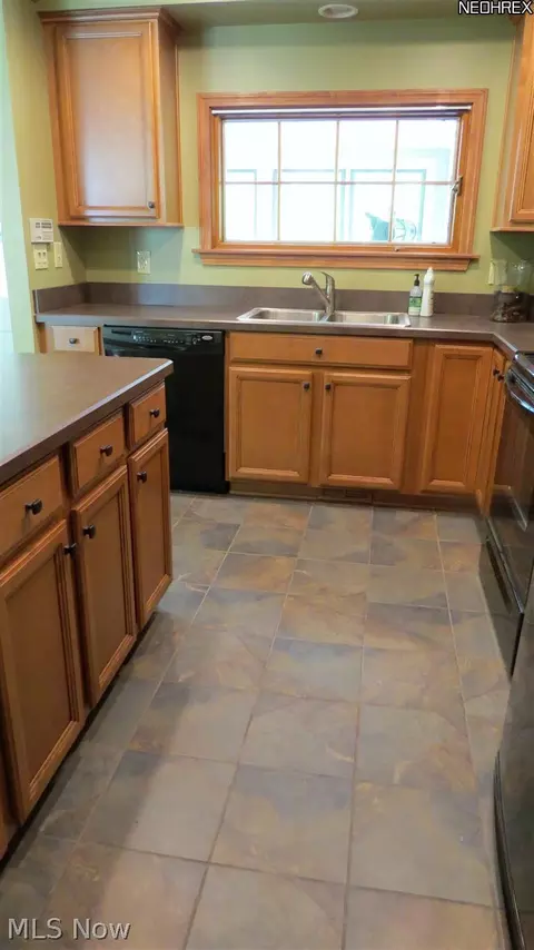 6342 Ledge Rd, Thompson, OH 44086 photo 7