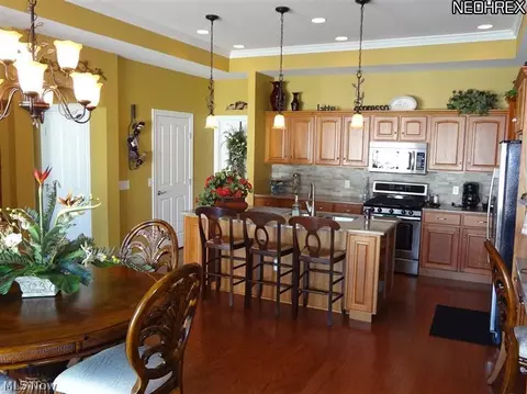 3901 Coventry Ln, Huron, OH 44839 photo 3