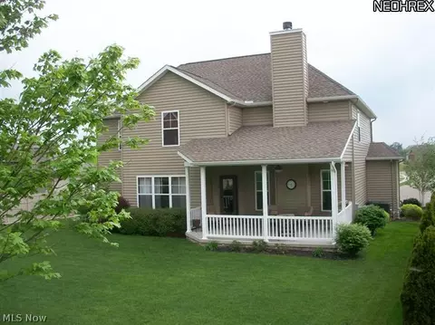 718 Lilac Ln, Dover, OH 44622 photo 4
