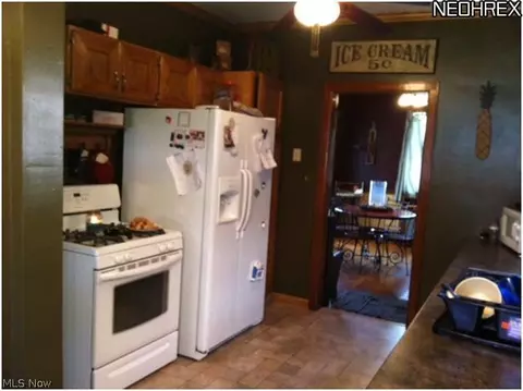 348 Korman Ave NE, Massillon, OH 44646 photo 5