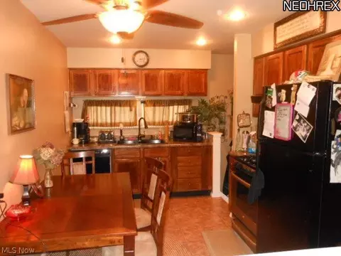 828 Wilder Ave, Elyria, OH 44035 photo 7