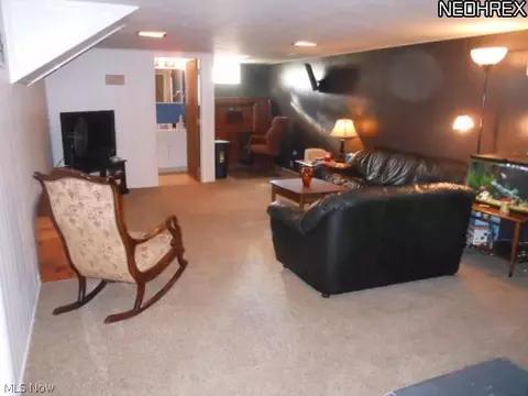 828 Wilder Ave, Elyria, OH 44035 photo 6