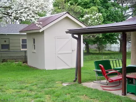 331 Fenton Ave, Conneaut, OH 44030 photo 18