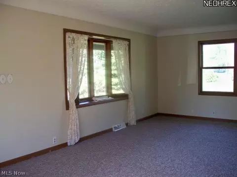 331 Fenton Ave, Conneaut, OH 44030 photo 11