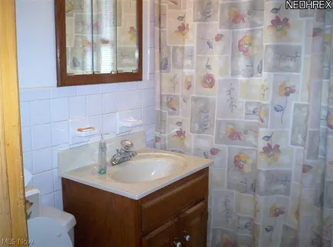 28865 Hazel Ave, Wickliffe, OH 44092 photo 9