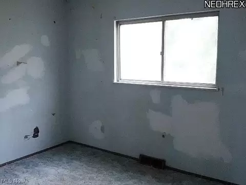 1214 Bryce Ave, Aurora, OH 44202 photo 8