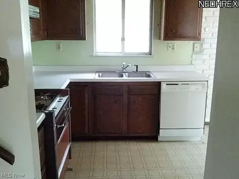 1214 Bryce Ave, Aurora, OH 44202 photo 4