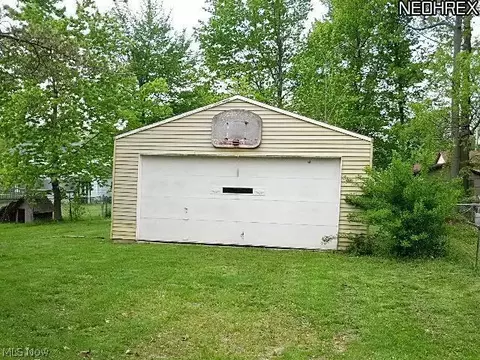 1214 Bryce Ave, Aurora, OH 44202 photo 2
