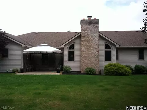 303 Deer Creek Dr, Struthers, OH 44471 photo 10