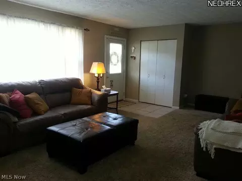 1489 Turnberry Dr, Boardman, OH 44512 photo 2