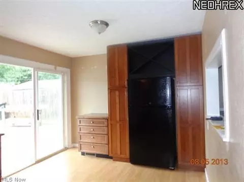 925 Salem Ave, Elyria, OH 44035 photo 5