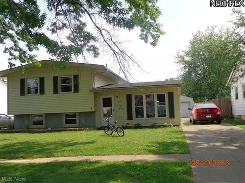925 Salem Ave, Elyria, OH 44035 photo 1