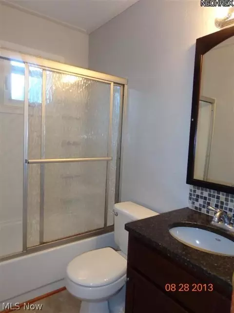 925 Salem Ave, Elyria, OH 44035 photo 13