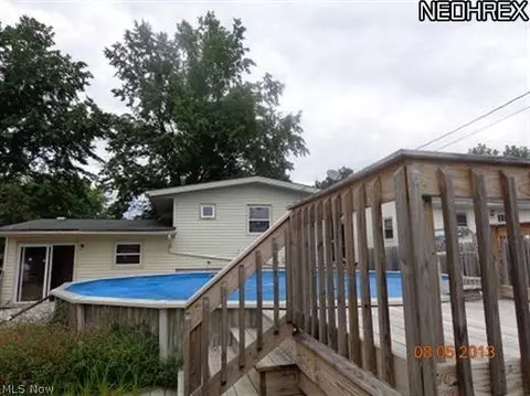 925 Salem Ave, Elyria, OH 44035 photo 2