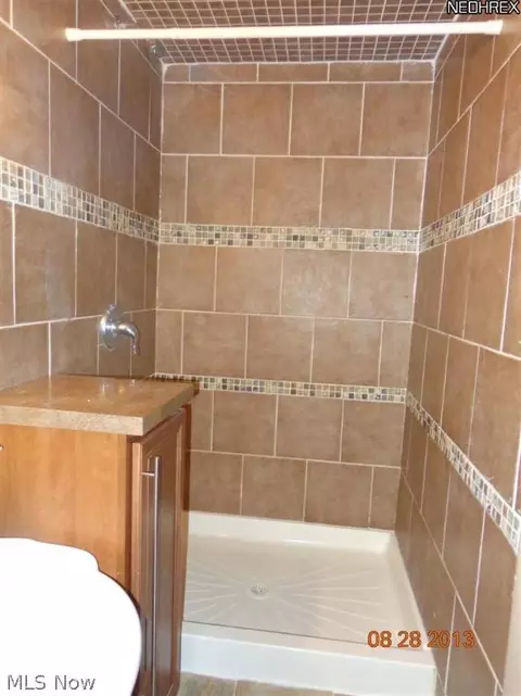 925 Salem Ave, Elyria, OH 44035 photo 21