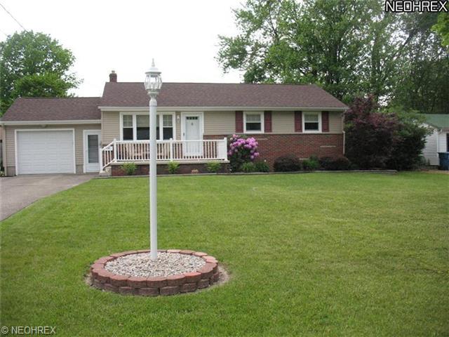 948 Collins, Youngstown, OH 44515 photo 2