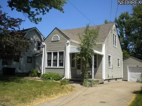 469 Eckard Ave, Akron, OH 44314 photo 1
