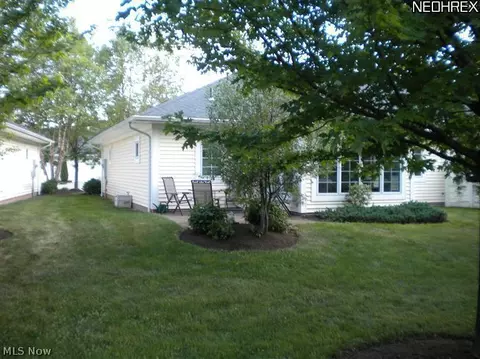 125 Legend Trl, Willowick, OH 44095 photo 13
