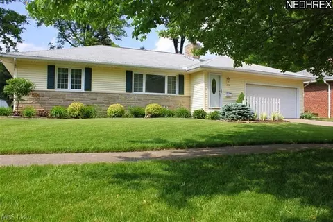 276 Colgate Ave, Elyria, OH 44035 photo 2