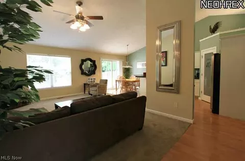 6060 Hyde St, Mentor, OH 44060 photo 3