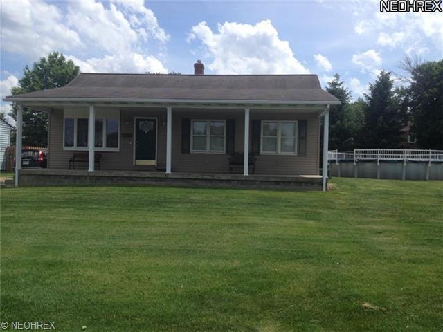 476 Como St, Struthers, OH 44471 photo 1