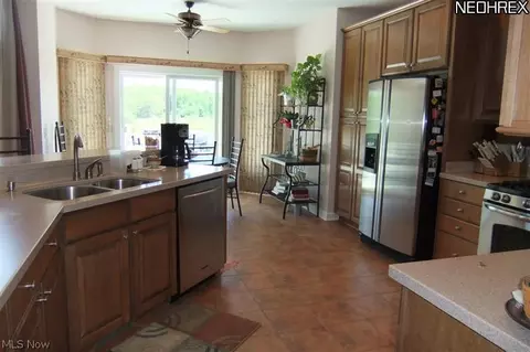 514 Percussion Path, Wadsworth, OH 44281 photo 2