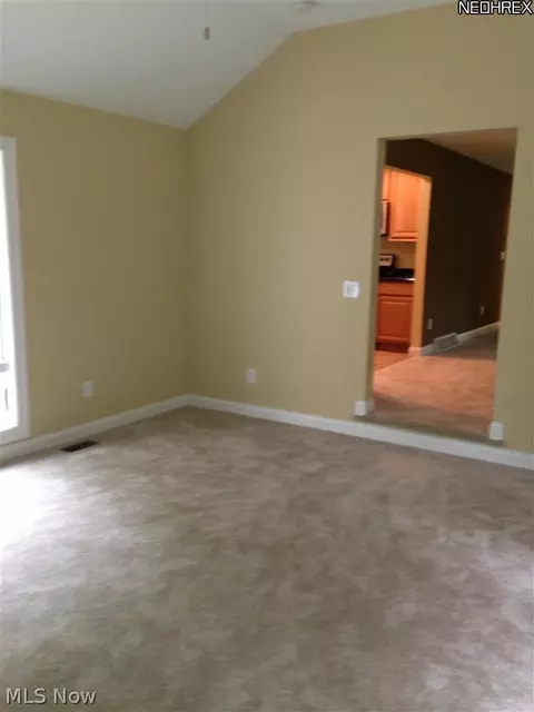 9763 Chardon Rd, Chardon, OH 44024 photo 17