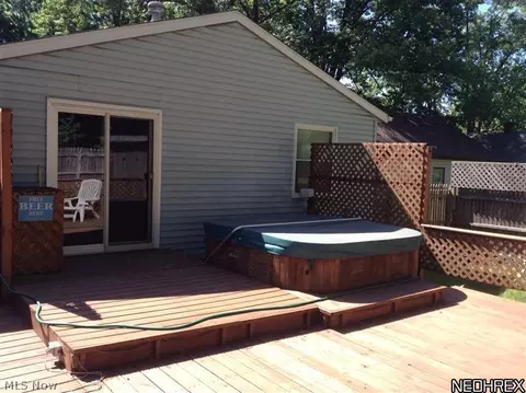 817 Kickapoo Ave, Akron, OH 44305 photo 5