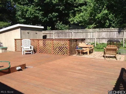 817 Kickapoo Ave, Akron, OH 44305 photo 6
