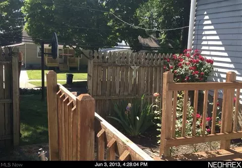 817 Kickapoo Ave, Akron, OH 44305 photo 7