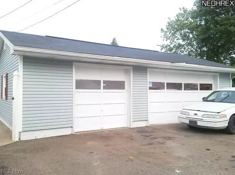 820 Sterling Ave, Dover, OH 44622 photo 2