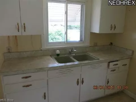 101 Miami Ave, Elyria, OH 44035 photo 5