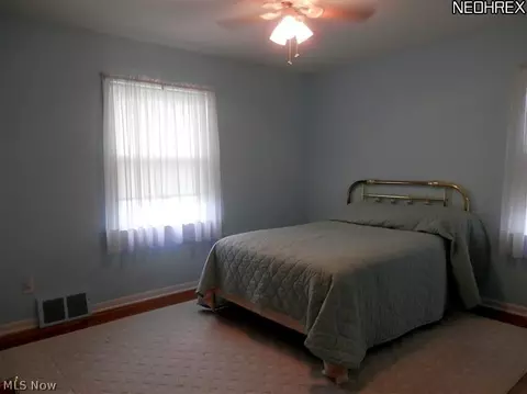 389 Clarmont Rd, Willowick, OH 44095 photo 7