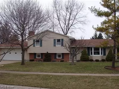 725 Salem Dr, Huron, OH 44839 photo 1