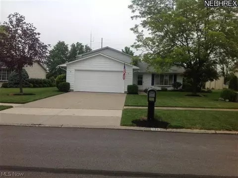 350 Crestview Dr, Elyria, OH 44035 photo 1