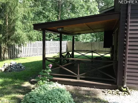 9142 Linden Cir, Windham, OH 44288 photo 9