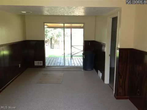 9142 Linden Cir, Windham, OH 44288 photo 7