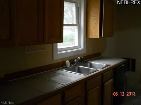 86 E Brookside Ave, Akron, OH 44301 photo 5