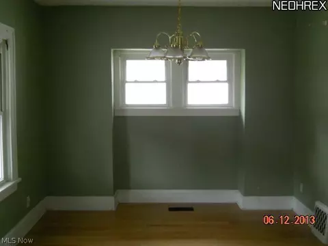 86 E Brookside Ave, Akron, OH 44301 photo 2