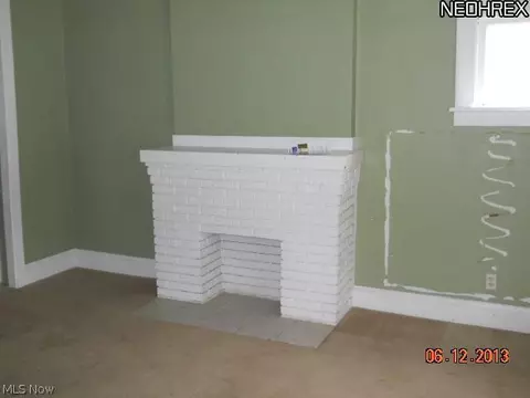 86 E Brookside Ave, Akron, OH 44301 photo 3
