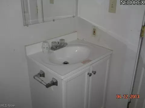 86 E Brookside Ave, Akron, OH 44301 photo 8