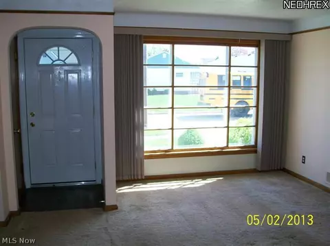 5802 Ridgewood Ave, Parma, OH 44129 photo 7