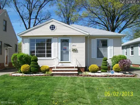 5802 Ridgewood Ave, Parma, OH 44129 photo 1